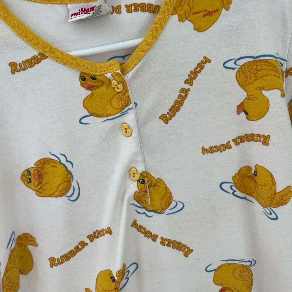 MILTON FUNWEAR White & Yellow Rubber Ducky Print Nightshirt XL